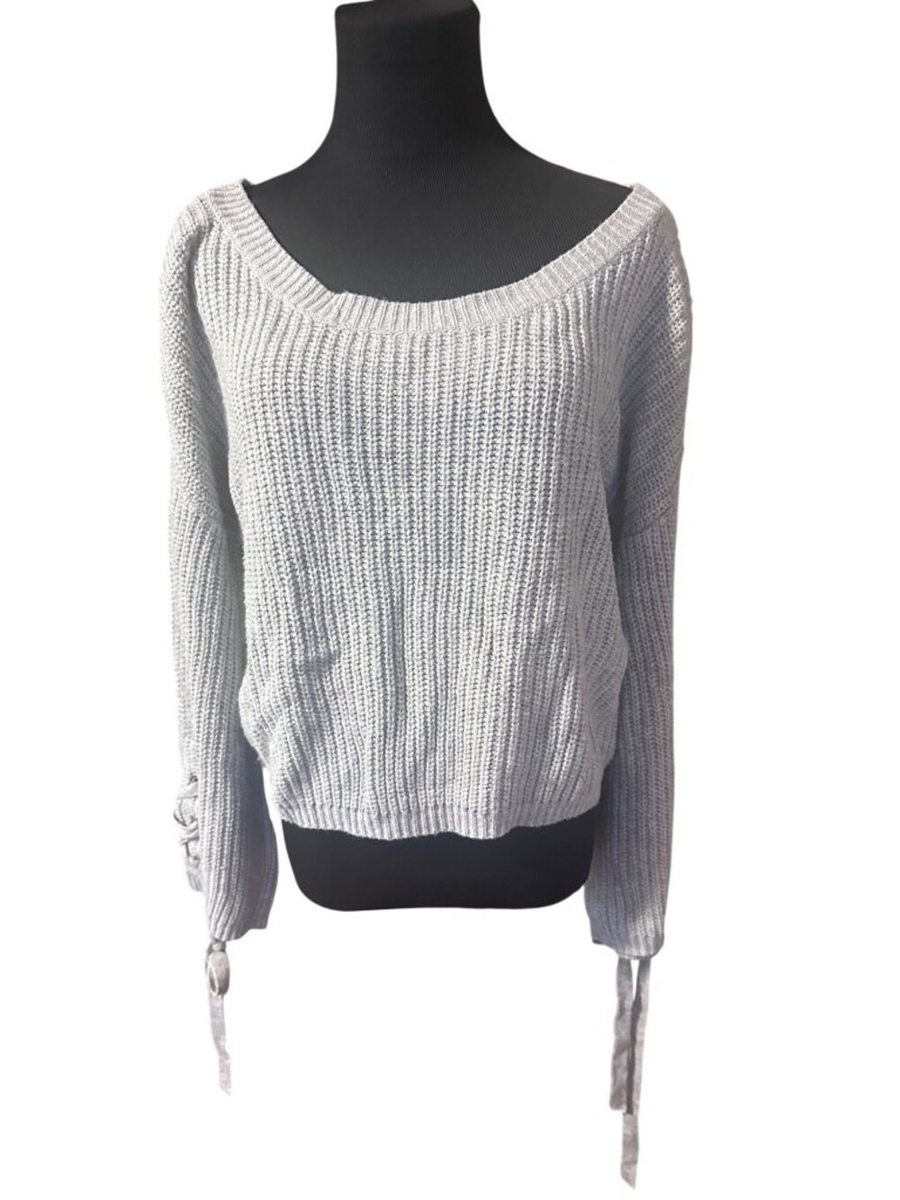 Love by Design gray cropped sweater with lace up sleeves size M